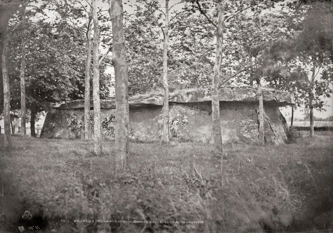 Gustave Le Gray - Bagneux (Maine-et-Loire) - Dolmen dit "grande allée couverte"