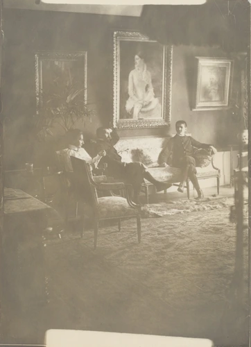 Anonyme - Pascal Dagnan-Bouveret, sa femme Anne-Marie et leur fils Jean, assis, ...
