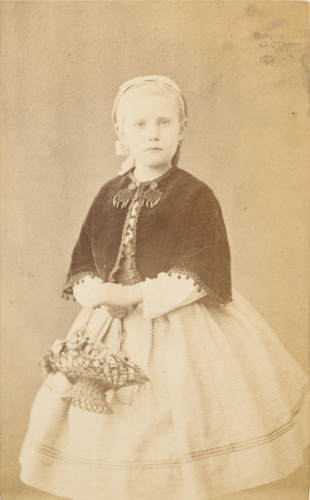 E. F. Thiboust - Mlle Billard, petite fille, tenant une poupée