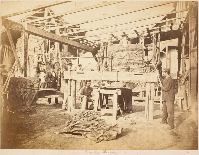 Auguste-Hippolyte Collard - Restauration de la colonne Vendôme : ouvrier de la f...