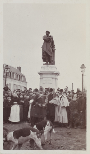 Anonyme - Curée place Alexandre Dumas à Villers-Cotterets