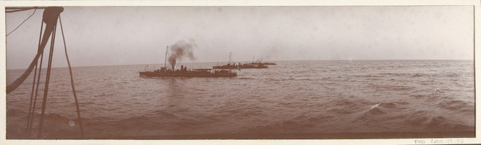 Philippe d' Orléans - Vue prise du yacht du duc d'Orléans : 3 bateaux