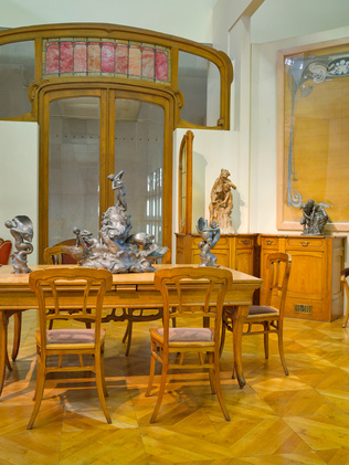 Victor Horta - Table