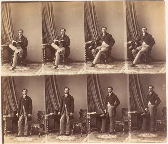 André Adolphe Eugène Disdéri - M. de Boulitchoff en huit poses, quatre assis et ...