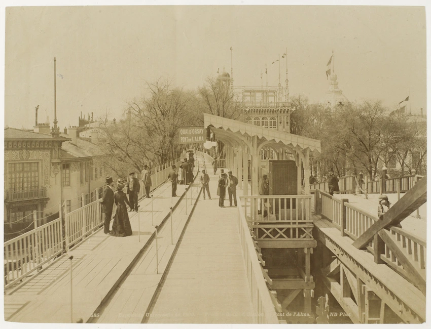 Exposition universelle de 1900, trottoir roulant, station du pont de l'Alma - Neurdein frères