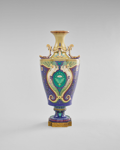 Manufacture de Sèvres - Vase