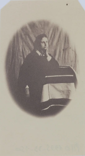 Henry Sauvaire - Portrait de jeune femme debout, accoudée