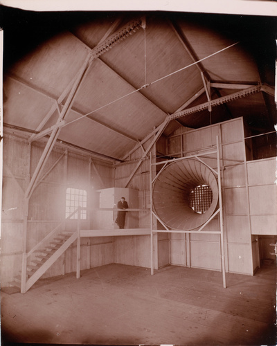 Anonyme - Laboratoire aérodynamique de Gustave Eiffel : ajutage de 1 m.50