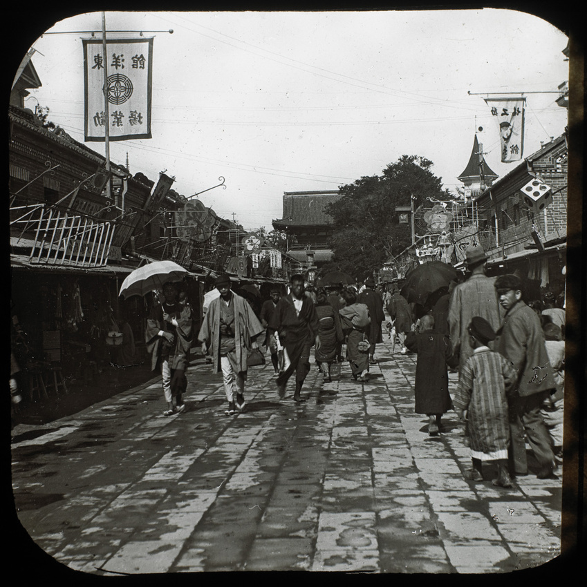 Anonyme - Tokyo, visiteurs du Temple