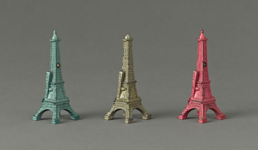 Anonyme - Taille-crayon en forme de tour Eiffel