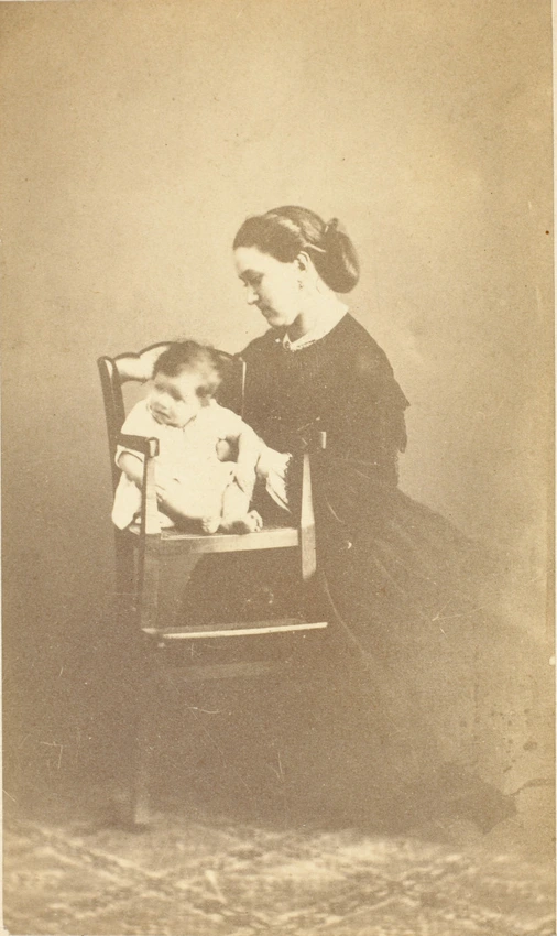 En Corrèze, une mère et sa fille accros à la poupée Barbie -  Saint-Hilaire-les-Courbes (19170)