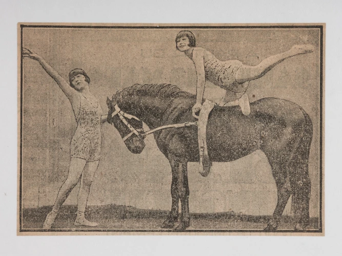 Jacques De Lalaing - Deux cavalières en représentation et un cheval