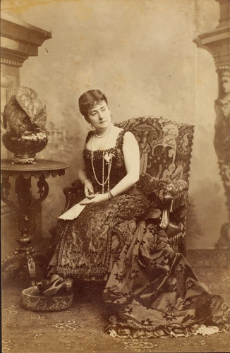 Benque & Cie - Léonide Leblanc, artiste dramatique, maîtresse du duc d'Aumale