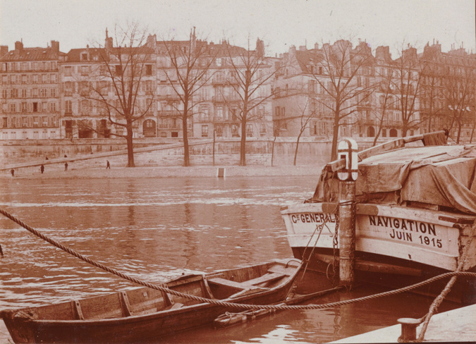 Charles Augustin Lhermitte - Paris - Bateaux et barques amarrés à un quai