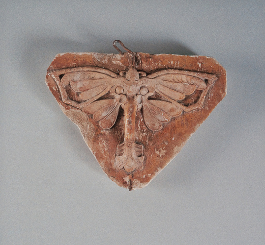 Modèle d'une poignée de meuble ou de coffret, en forme d'insecte