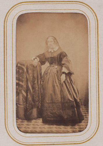 Michel - Portrait d'une femme âgée