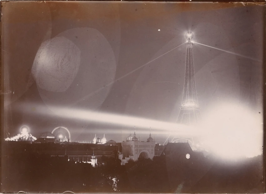 Gabriel Loppé - Illuminations de la Tour Eiffel pendant l'Exposition universelle