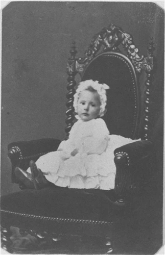 Victor Plumier - Un petit enfant assis