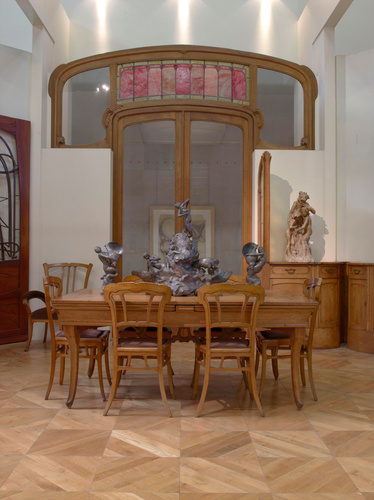 Victor Horta - Table