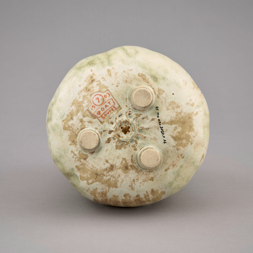 Taxile Maximin Doat - Vase coloquinthe à décor de médaillons