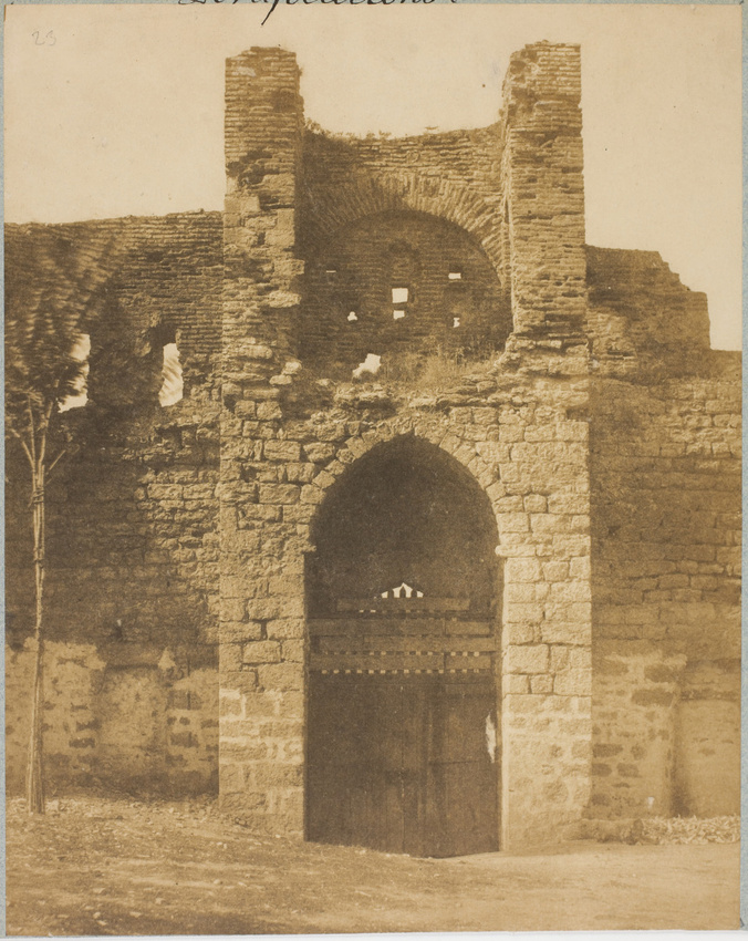 Gustave Le Gray - Cahors (Lot) - Porte Saint-Michel prise du cimetière