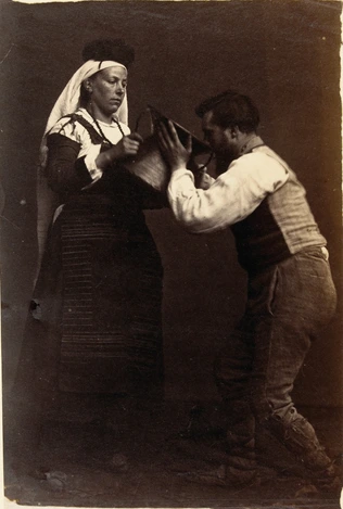 Edmond Lebel et une femme, vêtus à l'italienne, composant une scène picturale - Edmond Lebel