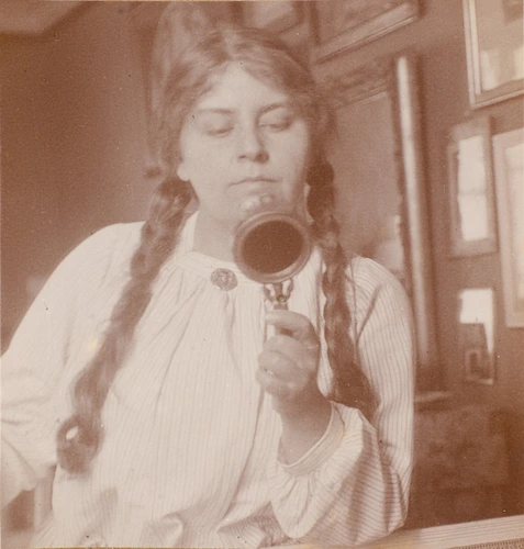 Jenny Girard de Vasson - Autoportrait au miroir, Issoudun