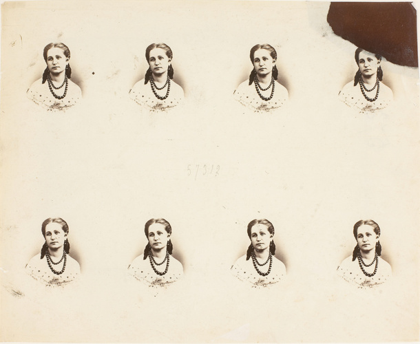 André Adolphe Eugène Disdéri - Princesse Gorschakoff en huit poses en buste
