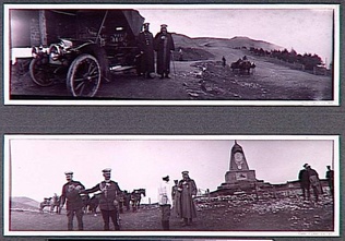 Philippe d' Orléans - Le Tsar posant à côté d'une automobile, sur une route de c...