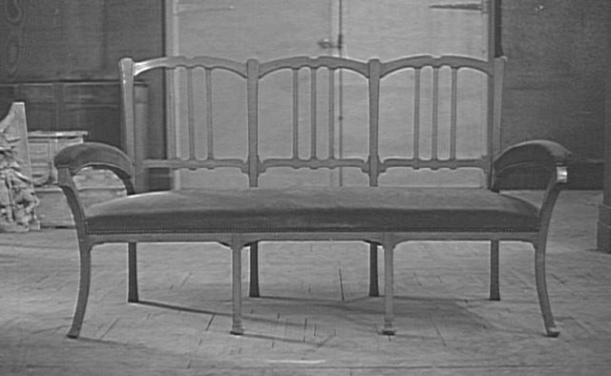 Victor Horta - Table