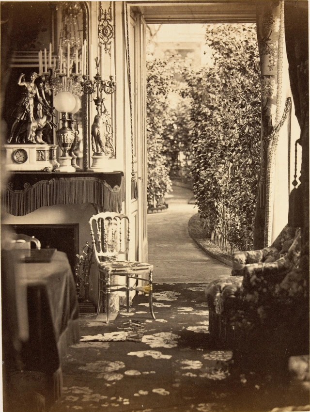 Olympe Aguado - Château de Sivry, vue intérieure d'un salon