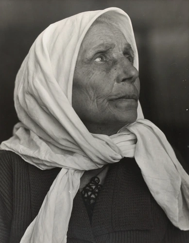Lewis Hine - Syrian Grandmother
