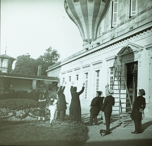 Anonyme - Envol d'une mongolfière