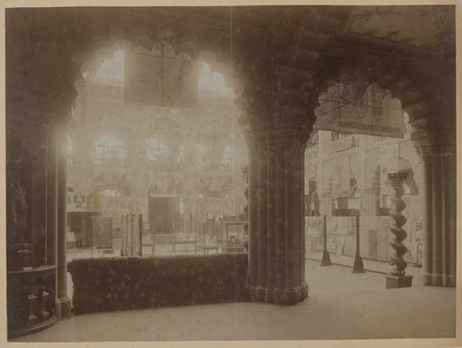 Anonyme - Intérieur d'une salle d'exposition