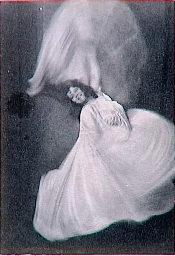 Loïe Fuller dansant - Anonyme
