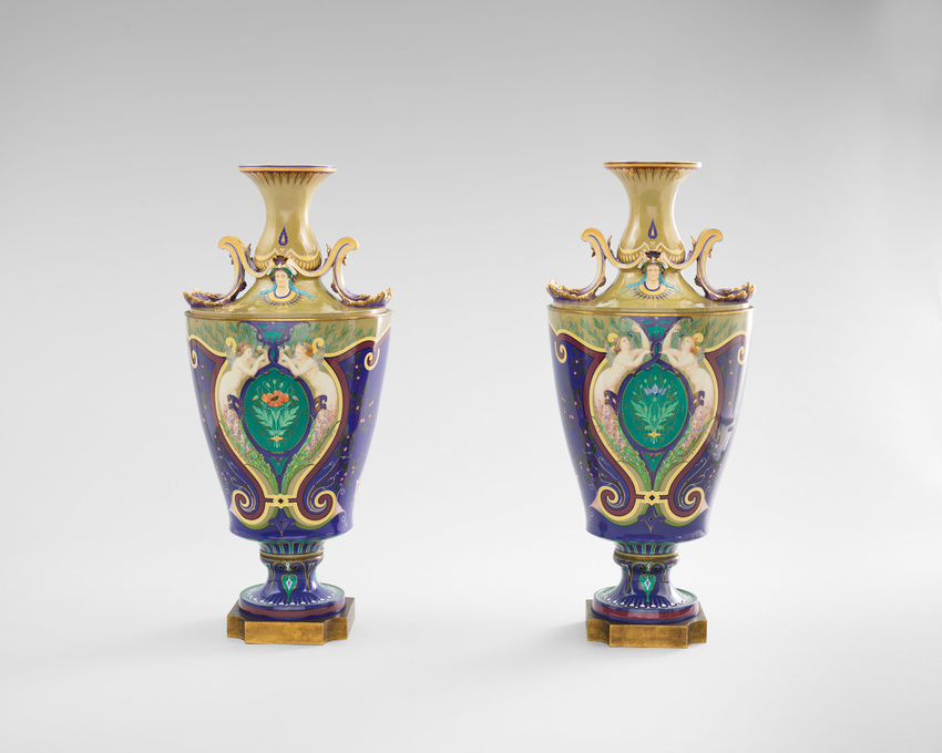 Manufacture de Sèvres - Vase