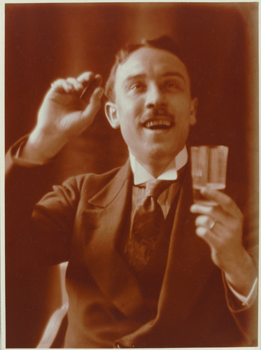 Charles Augustin Lhermitte - Homme rieur, un verre à la main