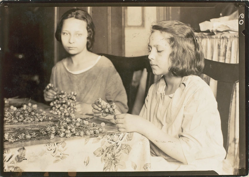 Tenement workers making ornaments - Lewis Hine