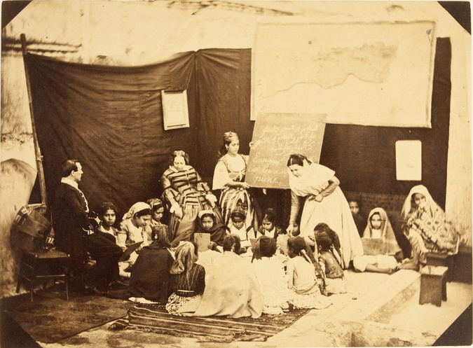 Ecole de jeunes filles en Algérie