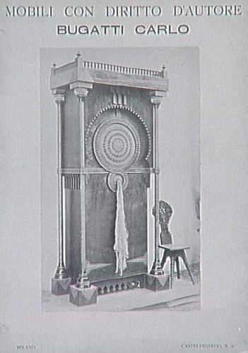 Anonyme - Photographie d'une armoire à quatre colonettes d'angle de Carlo Bugatt...