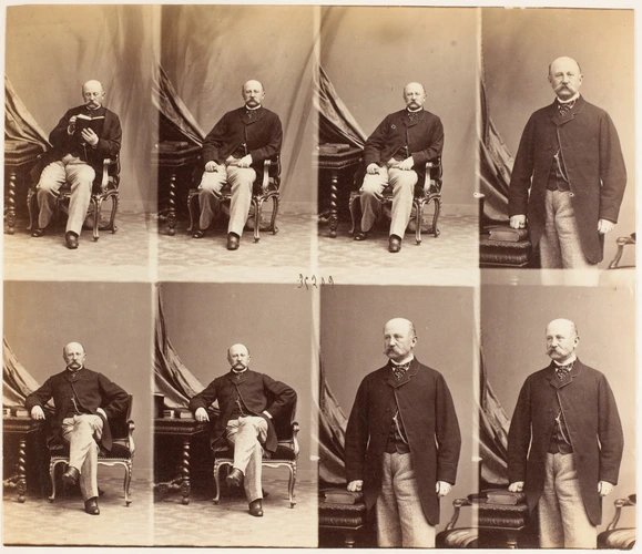 André Adolphe Eugène Disdéri - M. Arapoff en huit poses