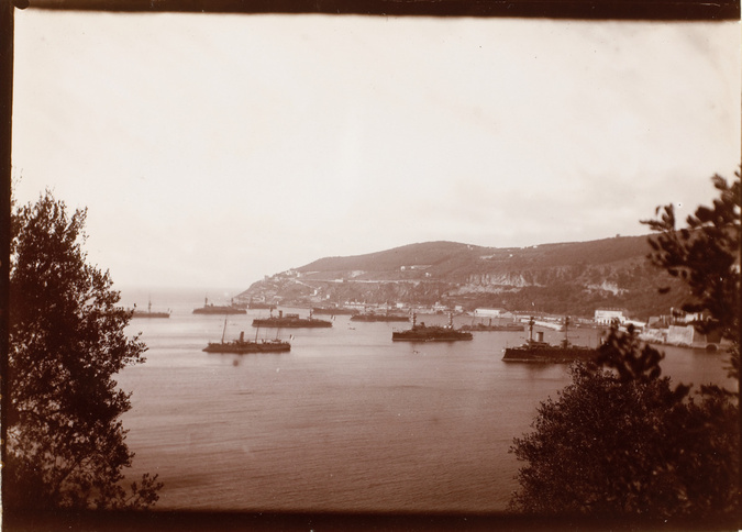 Anonyme - Navires de guerre dans la rade de Villefranche