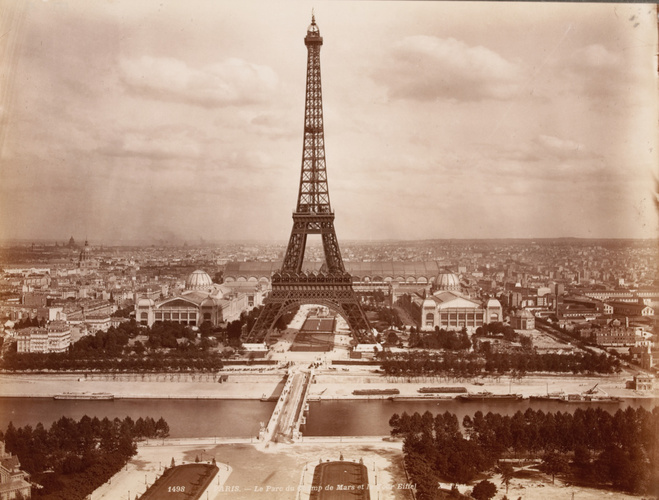 Anonyme - Le Parc du Champ-de-Mars et la Tour Eiffel