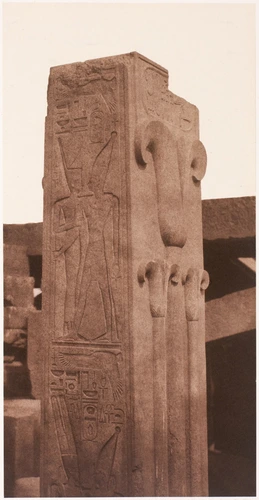 Félix Teynard - Karnak, Thèbes - Palais - Construction de granit - Pilier sculpt...
