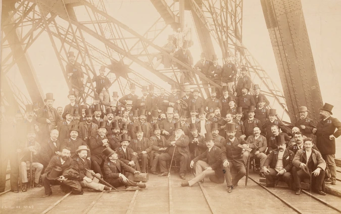 Louis-Emile Durandelle - Visite de la presse parisienne à la Tour Eiffel