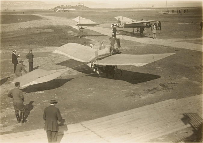 Van Ukkel - Meeting d'aviation à Nice du 10 au 25 avril 1910