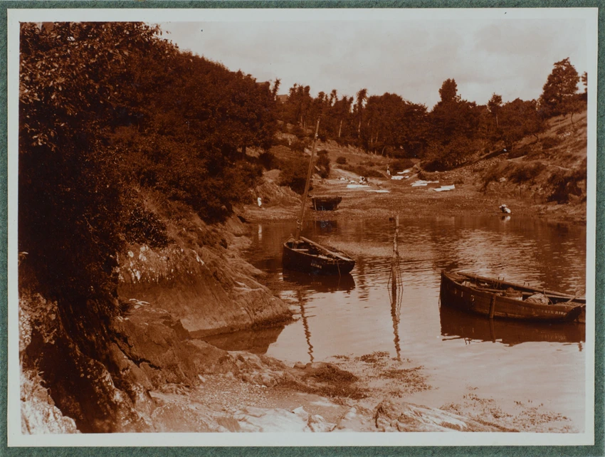 Charles Augustin Lhermitte - Doëlan ?, lavoir au fond d'une crique