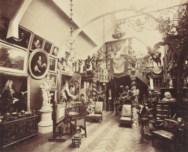Photographie Modèle - Boutique d'antiquaire ou intérieur de collectionneur