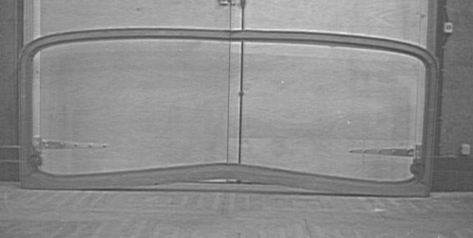 Victor Horta - Table