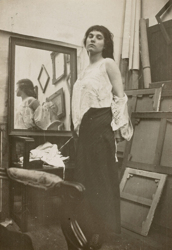 Pierre Bonnard - Modèle retirant sa blouse dans l'atelier parisien de Bonnard